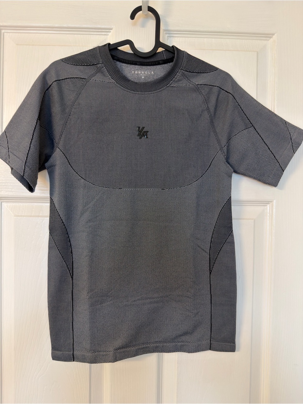 YoungLA Men’s Short Sleeve compression Tech Tee in Heather Gray